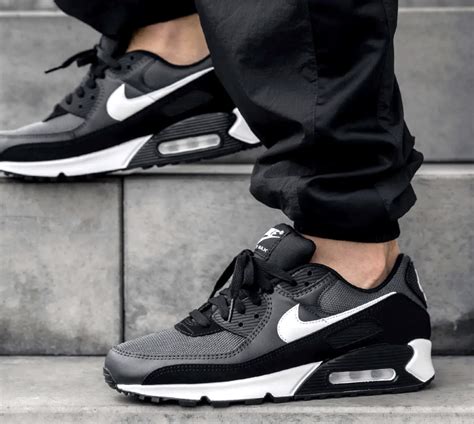 nike air max to men's